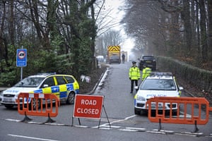 Joanna Yeates : 28 December: Police continue to guard the scene on Longwood Lane