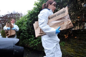 Joanna Yeates : 29 December: Police forensic officers outside the flat of Joanna Yeates