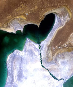 Satellite Eye:  heart-shaped northern tip of the western half of the Large Aral Sea
