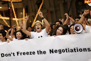 COP16 protest: WWF activists demonstrate on the sidelines in Cancun