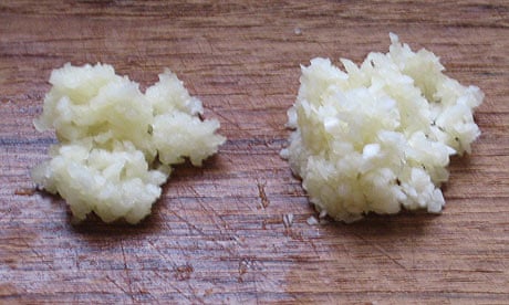 Crushed and minced garlic