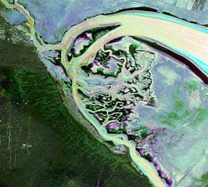 Satellite Eye on Earth: Kuwait islands of Warbah and Bubiyan, Persian Gulf