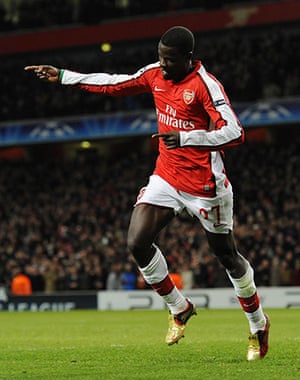 Arsenal v Porto: Eboue celebrates scoring Arsenal's fourth