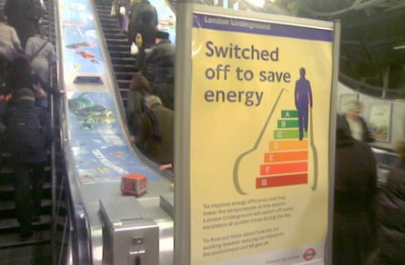 London: Victoria station escalator saving energy