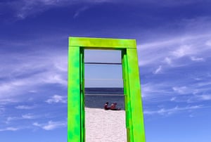 24 hours in pictures: sculpture by the sea opens in cottesloe, australia