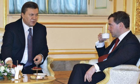 Ukrainian President Viktor Yanukovich visits Moscow