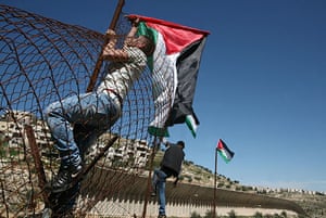 24 hours in pictures: Beit Jala, West Bank: Palestinian protesters
