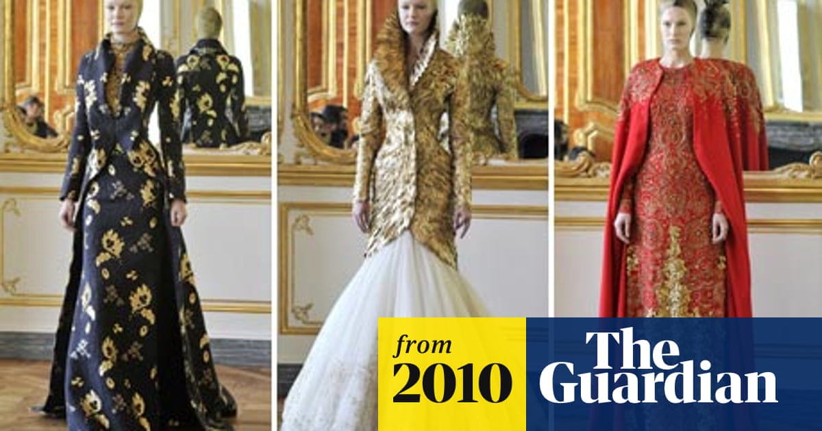 Alexander McQueen's last collection unveiled on Paris catwalk ...