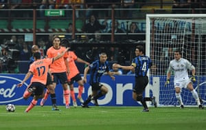 Inter v Barca: Pedro Rodriguez opens the scoring 