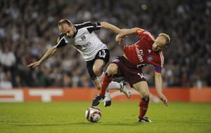 Fulham v Hamburg: A battle royale in midfield between Murphy and Jarolim
