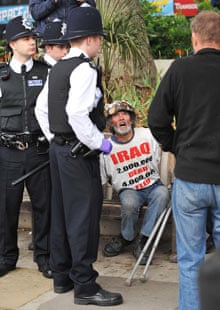 Protester Brian Haws arrested by police on Parliament Square ahead of Queen's speech