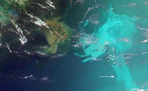 Update oil spill: Satellite view of Deepwater Horizon Oil spill impact on Louisiana coastline