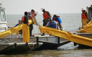 Deepwater Horizon : Massive Oil Spill Reaches Louisiana Gulf Coast
