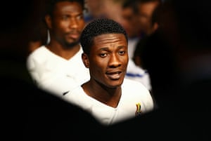 World Cup Day 3: Asamoah Gyan of Ghana waits to start against Serbia