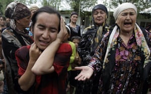 Uzbek refugees: Ethnic Uzbek women at a refugee camp