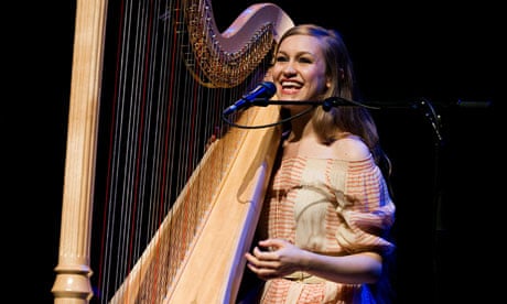 https://i.guim.co.uk/img/static/sys-images/Guardian/Pix/pictures/2010/6/18/1276884075010/Joanna-Newsom-Performs-At-006.jpg?width=465&dpr=1&s=none