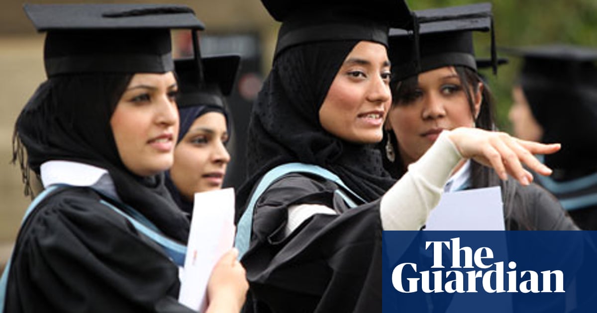 Experts' view: Rating univesities by graduate employment prospects