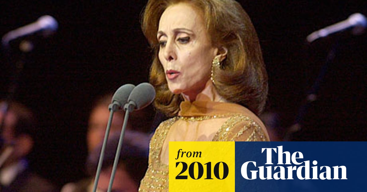 Fans Lend Their Voices To Fairouz The Silenced Diva Lebanon The Guardian