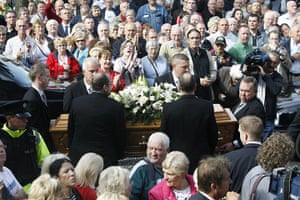 alex higgins funeral: Alex Higgins funeral