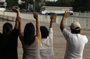 Manila bus hijack: Relatives of dismissed police captain Rolando Mendoza