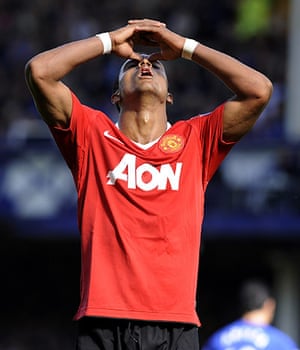 Everton v Man Utd: Nani rues a missed chance to make it 4-1 to United