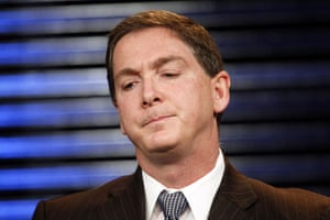 Tea Party politicians: Republican gubernatorial candidate Dan Maes listens during a debate