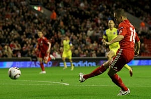 Europa Cup: Joe Cole scores for Liverpool after 27 seconds