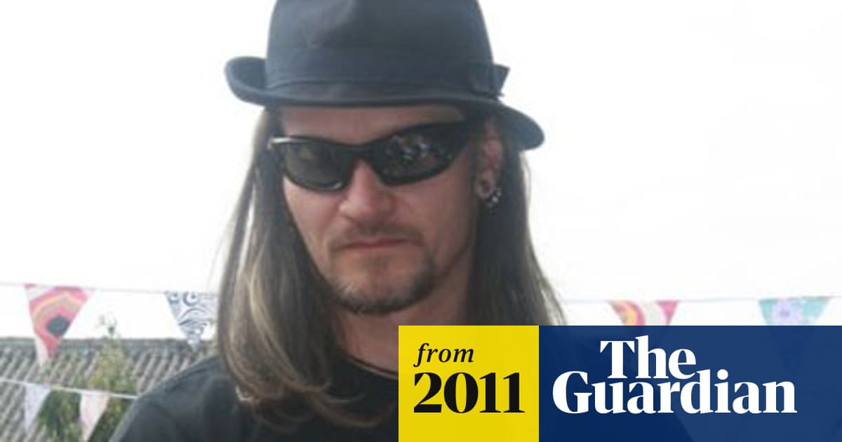 MP in Germany says Mark Kennedy 'trespassed' in Berlin activists' lives