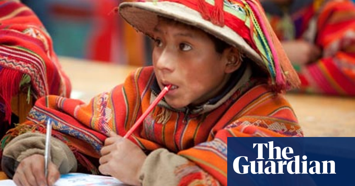 Peru S Literacy Programme Reaches Out To Its Indigenous Peoples World News The Guardian