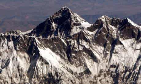 The Mission To Clean Up Mount Everest Environment The Guardian