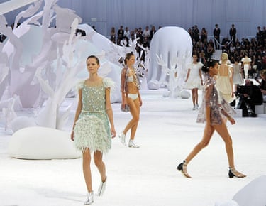 2012 runway chanel dress 1,164 Chanel Couture Autumn Winter 2012 Runway Paris Haute Couture Fashion Week Stock Photos, High-Res Pictures, and Images