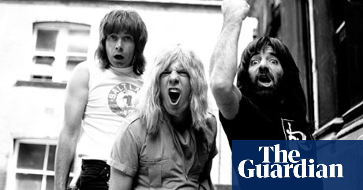 Turning It Up To 11 11 11 It S Nigel Tufnel Day Music The Guardian