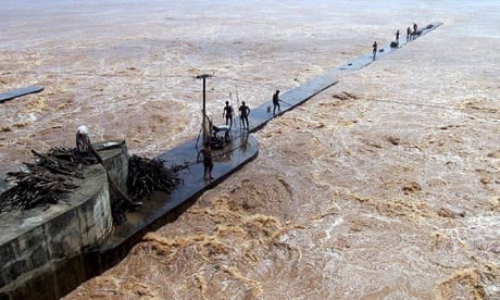 Flooded Mahanadi river in Orissa, India