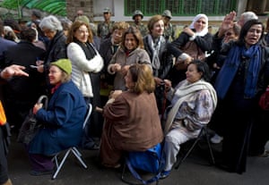 Egypt elections: Egyptian women wait to cast their votes in the Zamalek neighbourhood