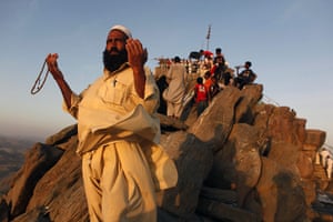 Hajj: praying on Mount al-Noor