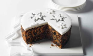 Cake christmas awesome decorating cakes holiday decorated decorations xmas navidad designs decorate natale tarta decoration decor frosting idea simple holidays Last minute Christmas: cake kits | Life and style | The Guardian