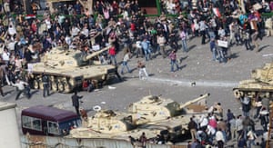 Clashes in Egypt day 9: Egyptian army tanks amid supporters and opponents of President Mubarak 