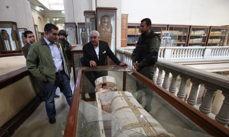 Zahi Hawass at the Egyptian Museum