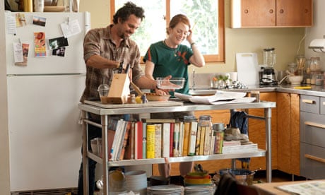 Film Title: THE KIDS ARE ALL RIGHT - film still.Mark Ruffalo and Julianne Moore