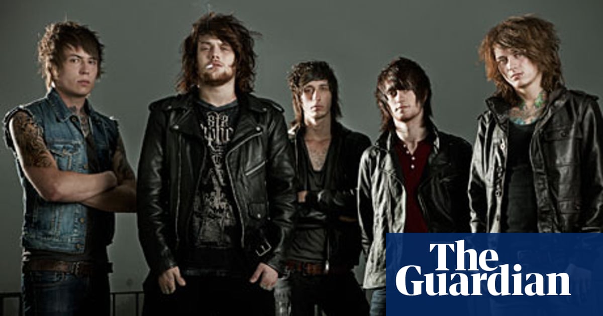 Asking Alexandria Stand Up And Scream Lyrics asking-alexandria-stand-up-and-scream-lyrics