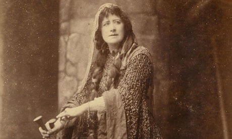 Ellen Terry in beetlewing dress as Lady Macbeth