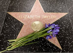 Elizabeth Taylor tribute: Tributes at the Elizabeth Taylor Star