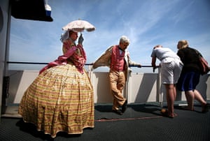 24 hours in pictures: Civil war re-enactors take a tour boat to Fort Sumter