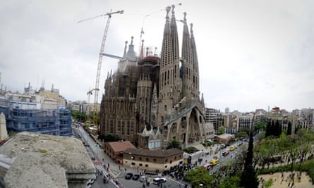Gaudi S Sagrada Familia Basilica In Barcelona Evacuated As Arsonist Strikes Spain The Guardian
