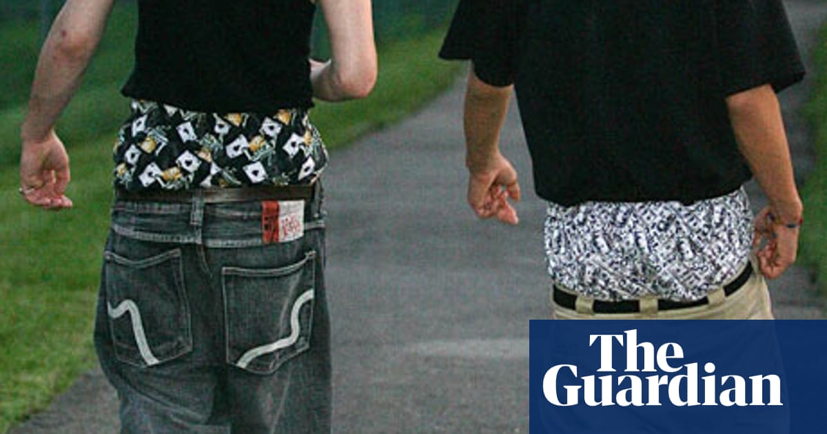 Why Do Rappers Wear Their Pants So Low at Lawrence Melson blog