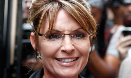 American conservatives have leapt to the defence of Sarah Palin after the release of 24,000 emails