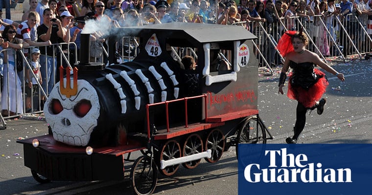 Ukraine: Soap box car racers rev up for Kiev contest | World news | The