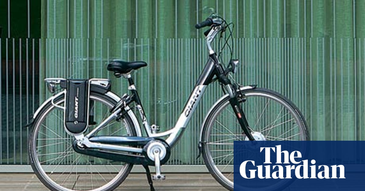 Giant Esprit Electric Bike Giant E Bikes - Main Image