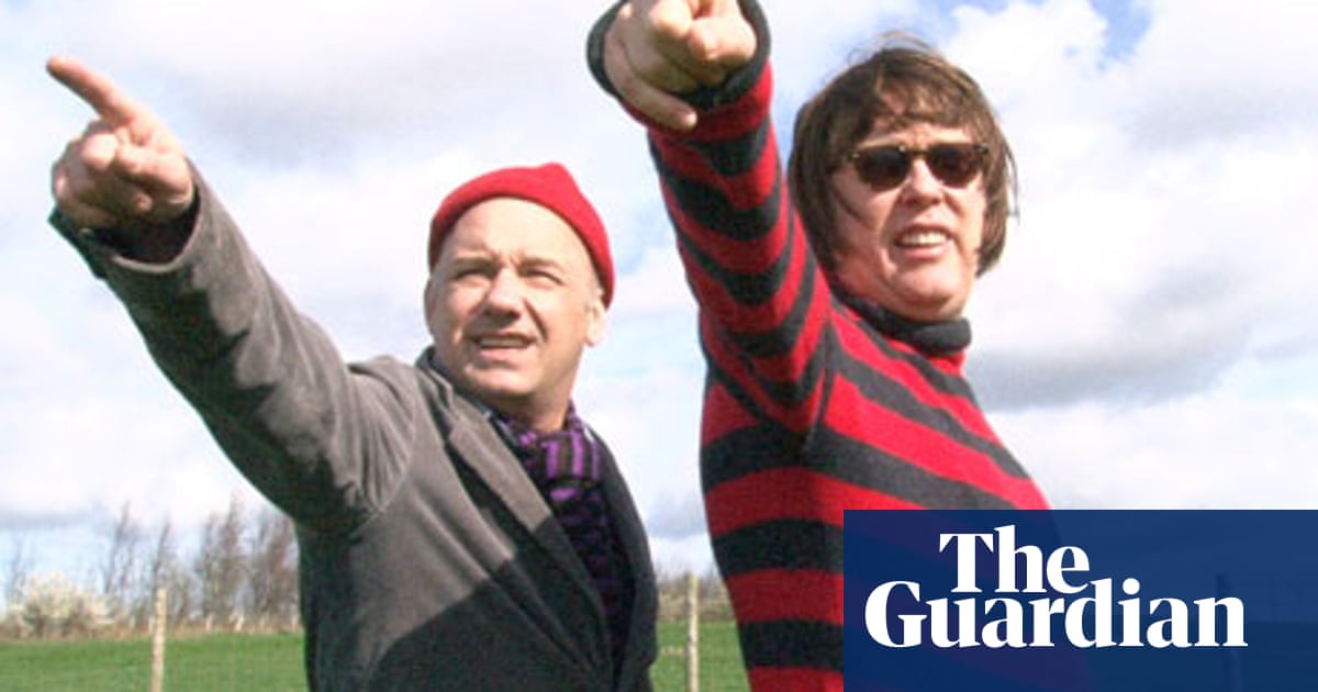 dating vs seeing someone