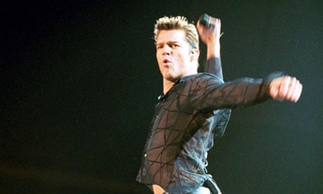 Ricky Martin performing on stage in London, 2000.